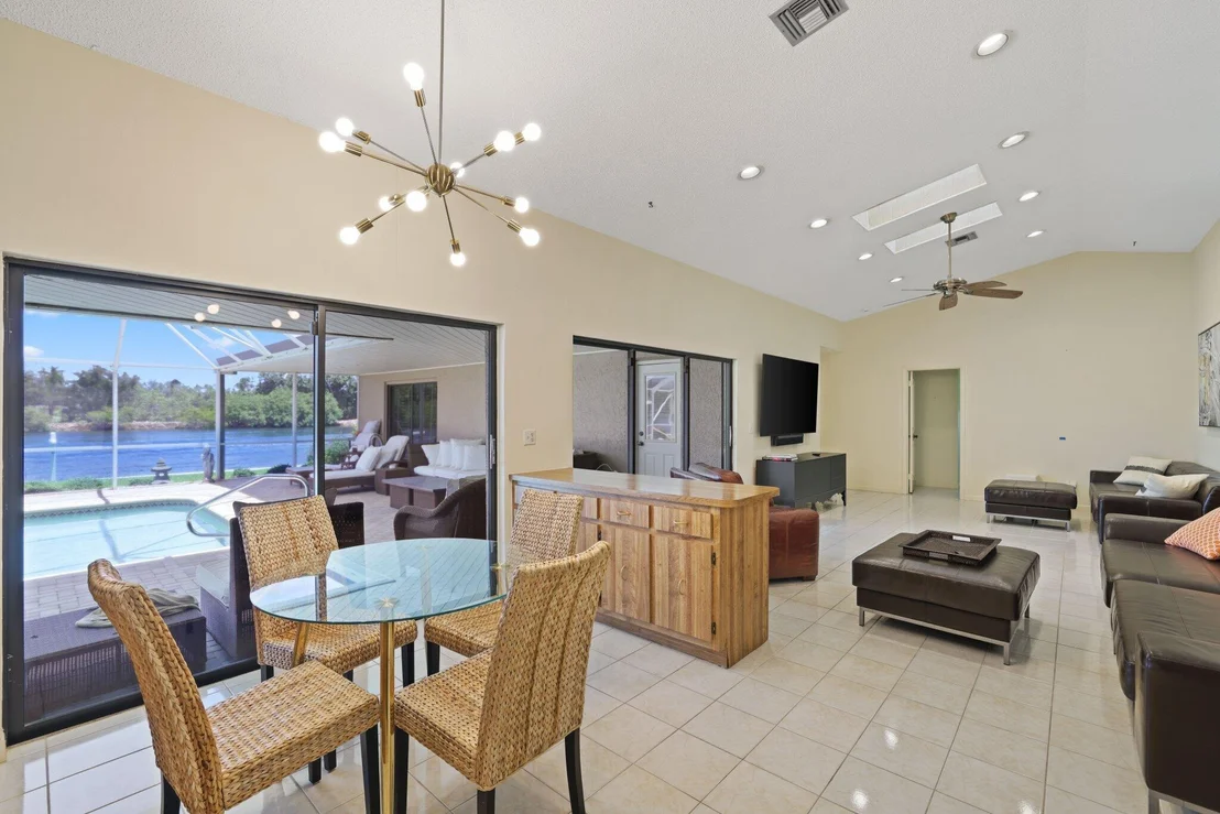 Photo of 970 Orchid Lane