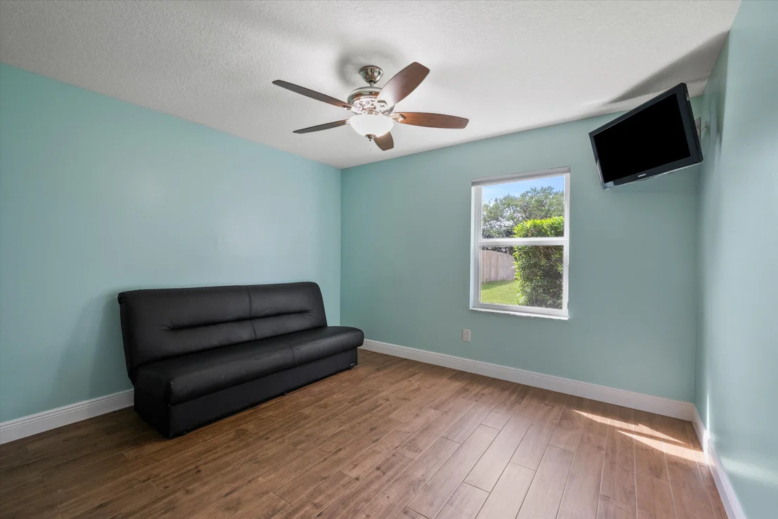 Photo of 13813 Geranium Place