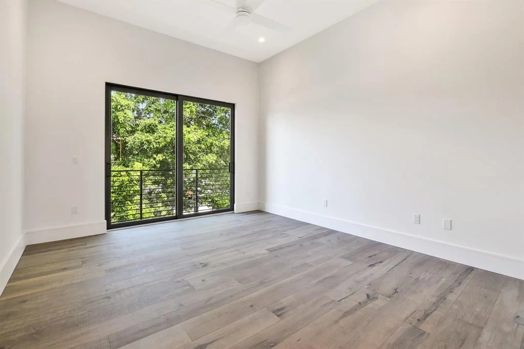 Photo of 960 Banyan Drive