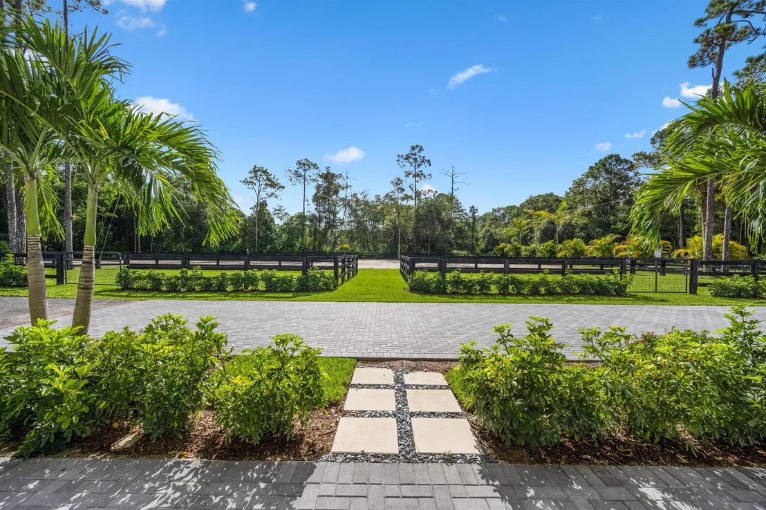 Photo of 14479 Halter Road