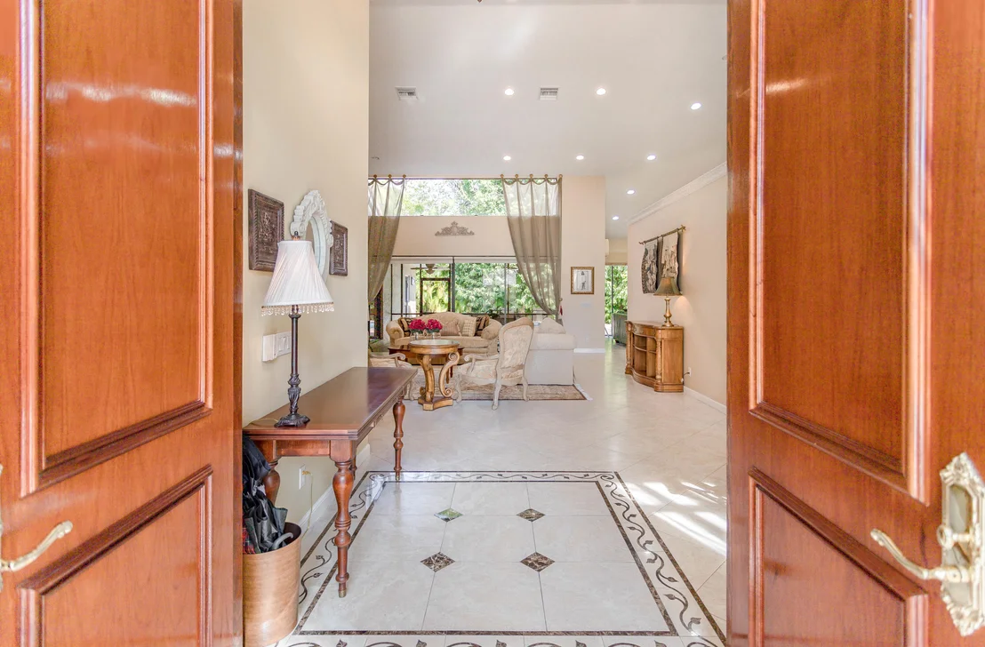 Photo of 4905 Oxford Circle