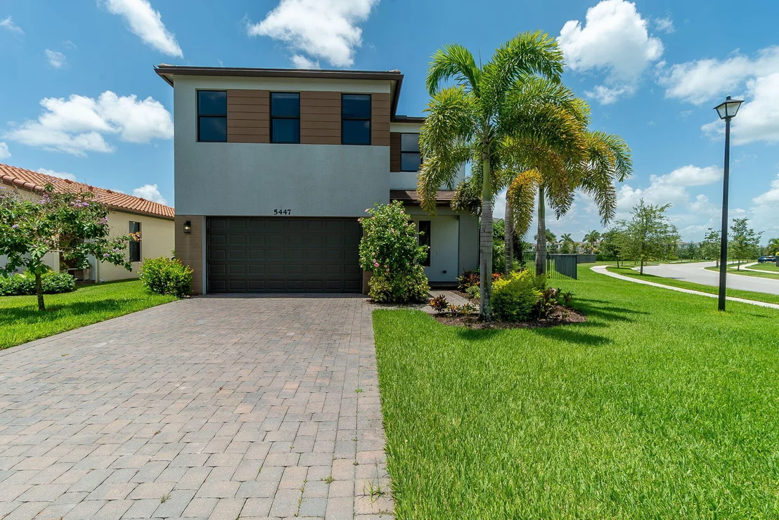 Photo of 5447 Starfish Road