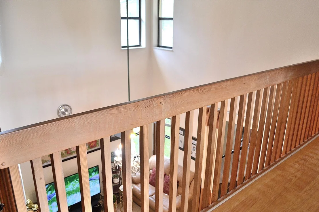 Photo of 570 Lakeside Circle