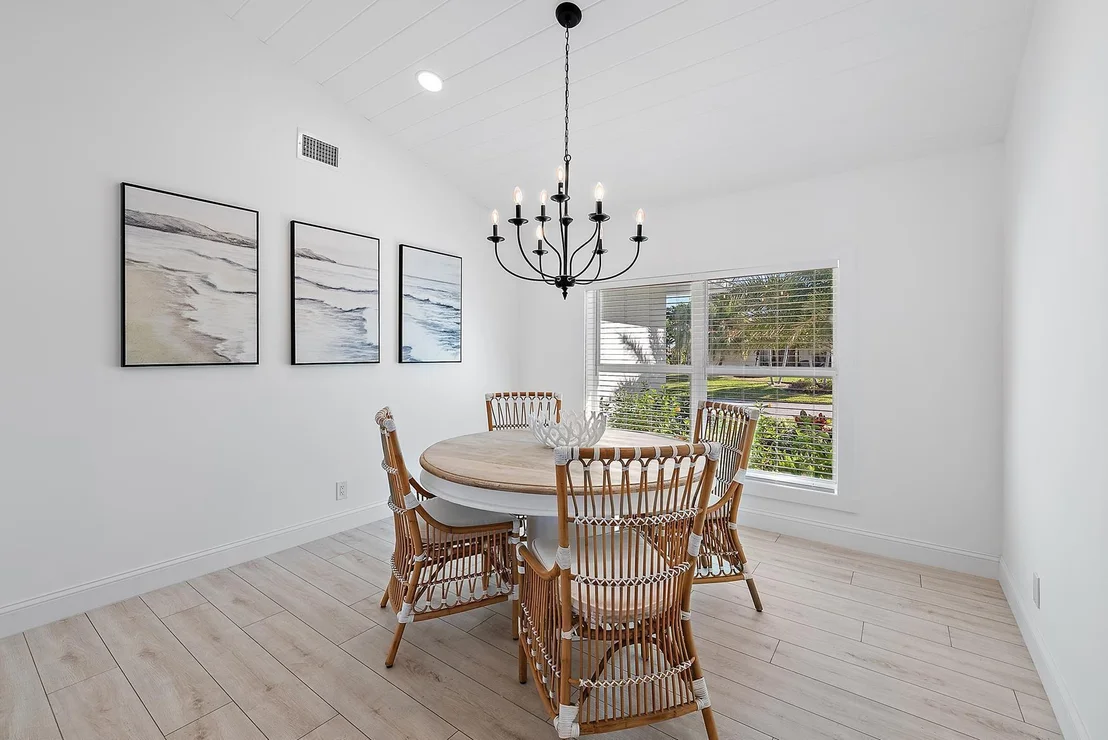 Photo of 491 Sunset Way
