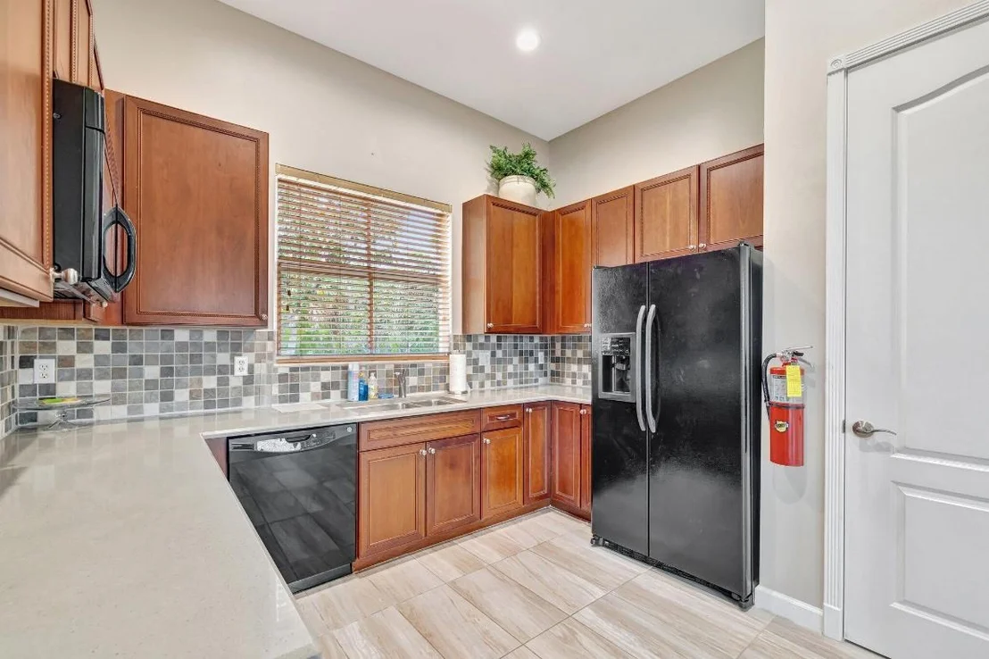 Photo of 699 SW River Bend Circle