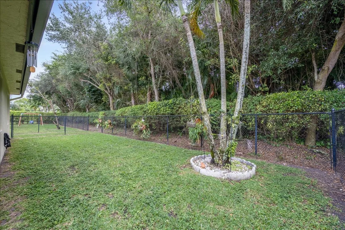 Photo of 9238 Silver Glen Way