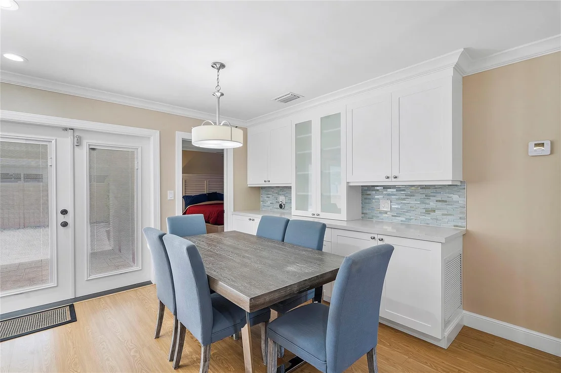 Photo of 601 SE 2nd Terrace