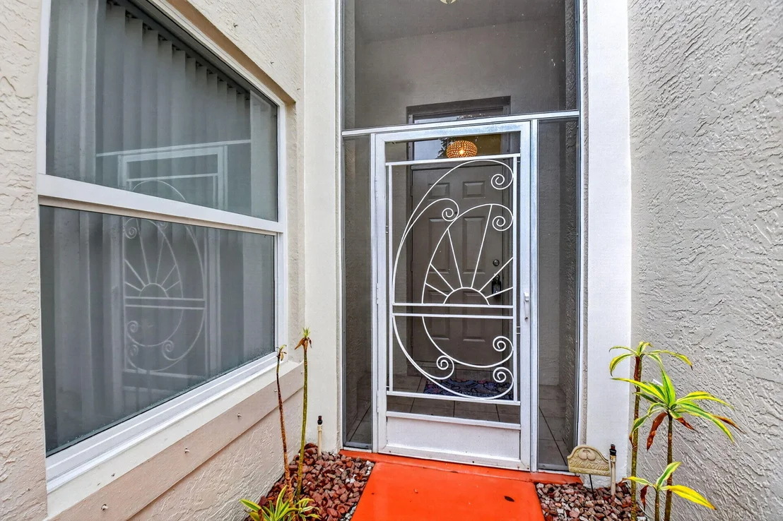 Photo of 164 Sausalito Drive