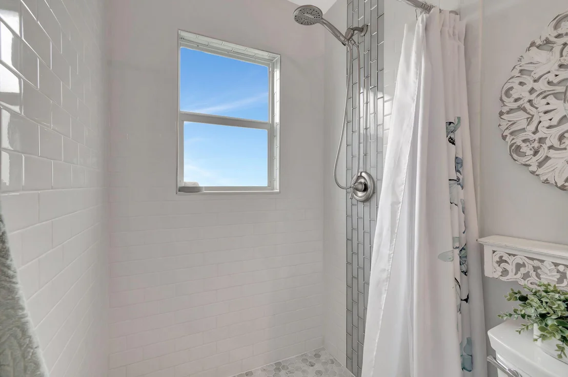 Photo of 302 Venice Drive