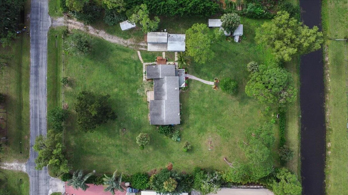 Photo of 12809 Sunset Boulevard