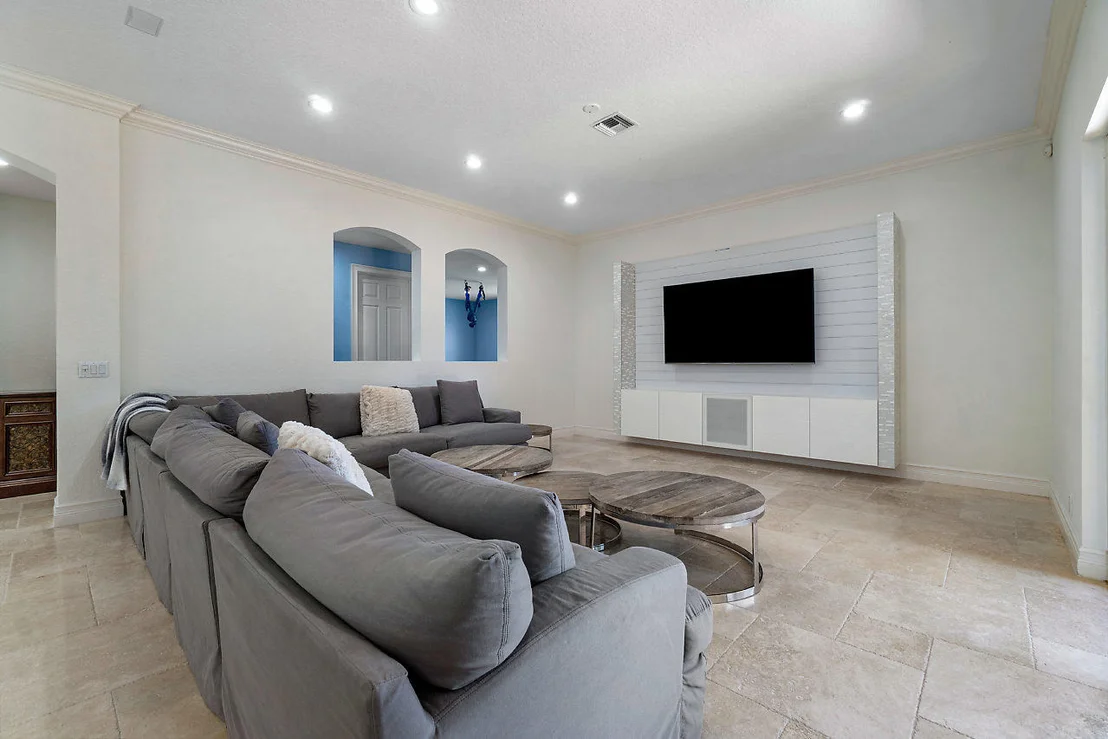 Photo of 21371 Rockledge Lane