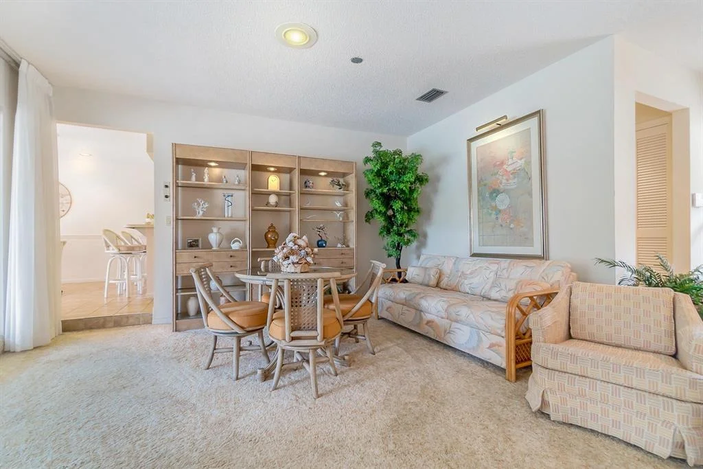 Photo of 5963 Glenbrook Drive