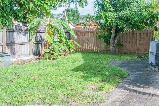 Photo of 453 Davis Road