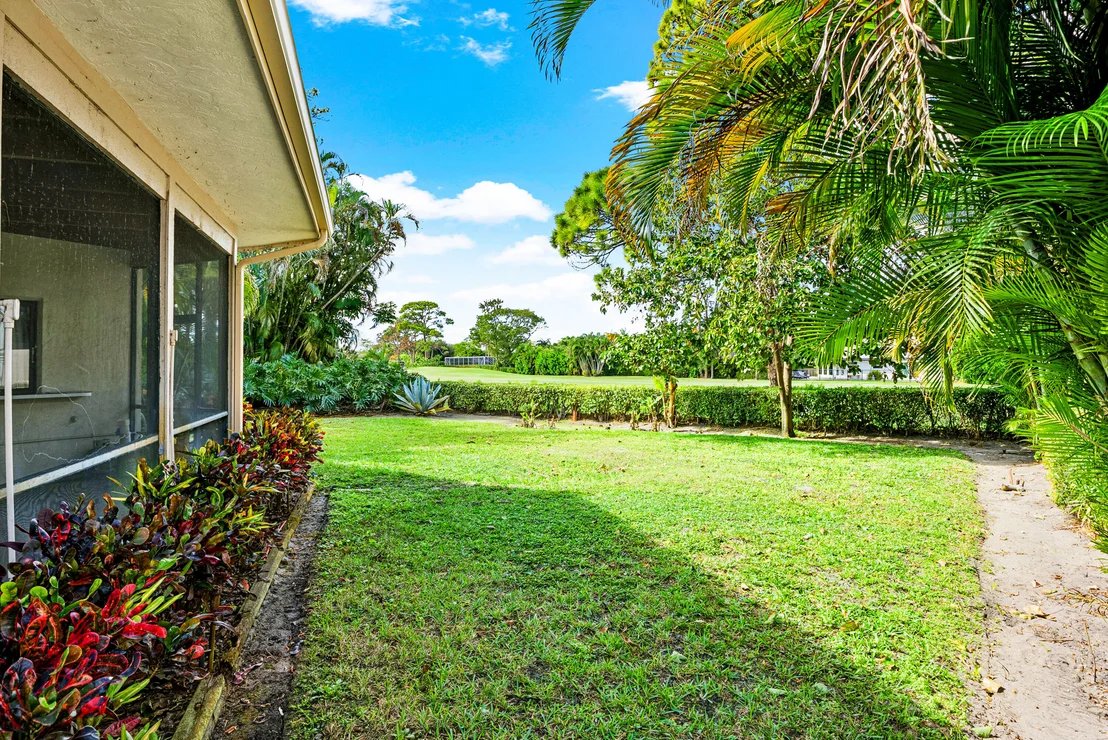 Photo of 5104 Pineview Circle