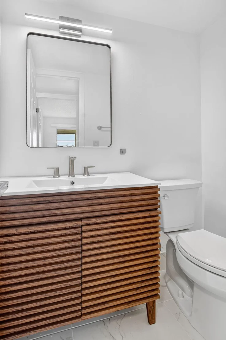 Photo of 3045 Cornwall C