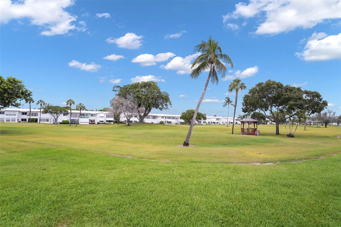 Photo of 260 S Golf Boulevard