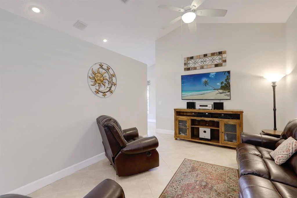 Photo of 5999 Sunberry Circle