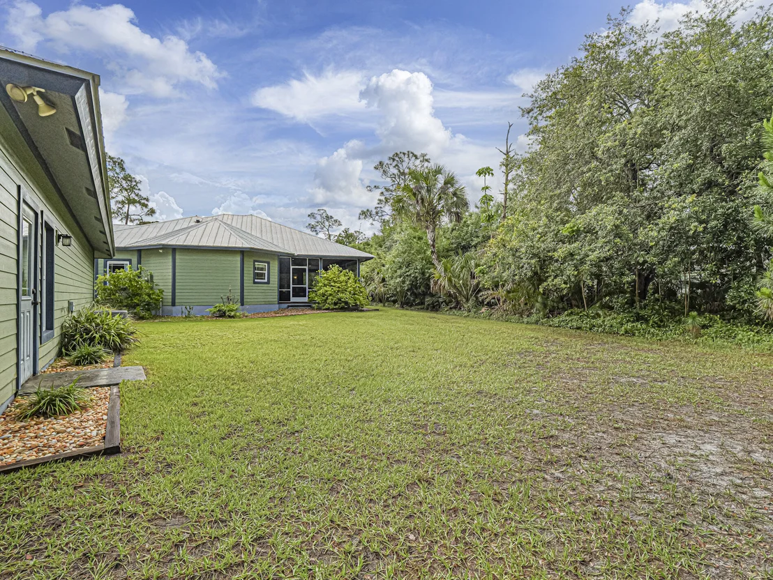Photo of 1354 SW Locks Road