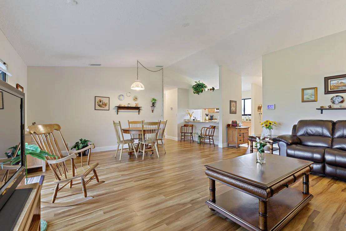 Photo of 5 Mayfair Lane
