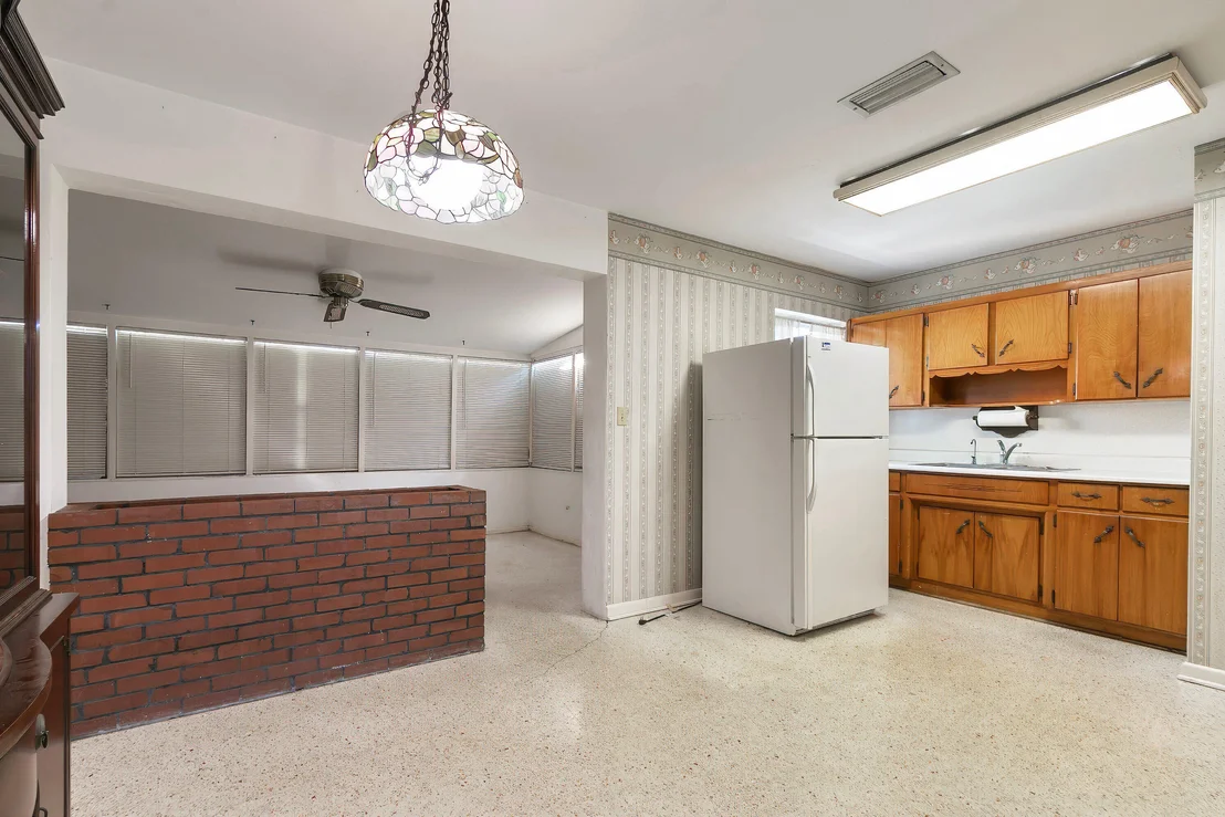 Photo of 541 Ebbtide Drive