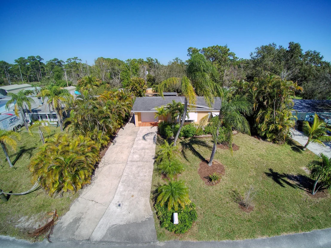 Photo of 2359 NW Sunset Boulevard