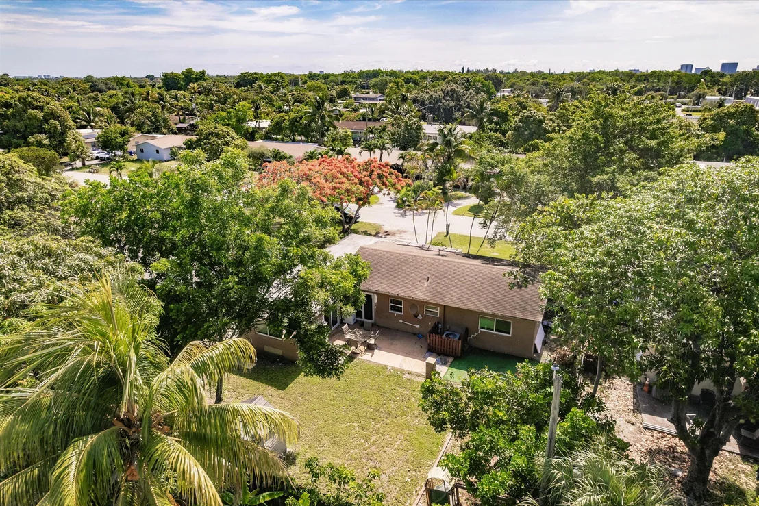 Photo of 1671 N Cypress Road