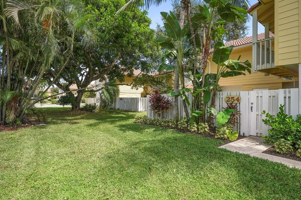 Photo of 254 Seabreeze Circle