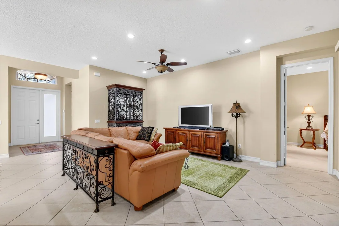 Photo of 7420 Twin Falls Drive