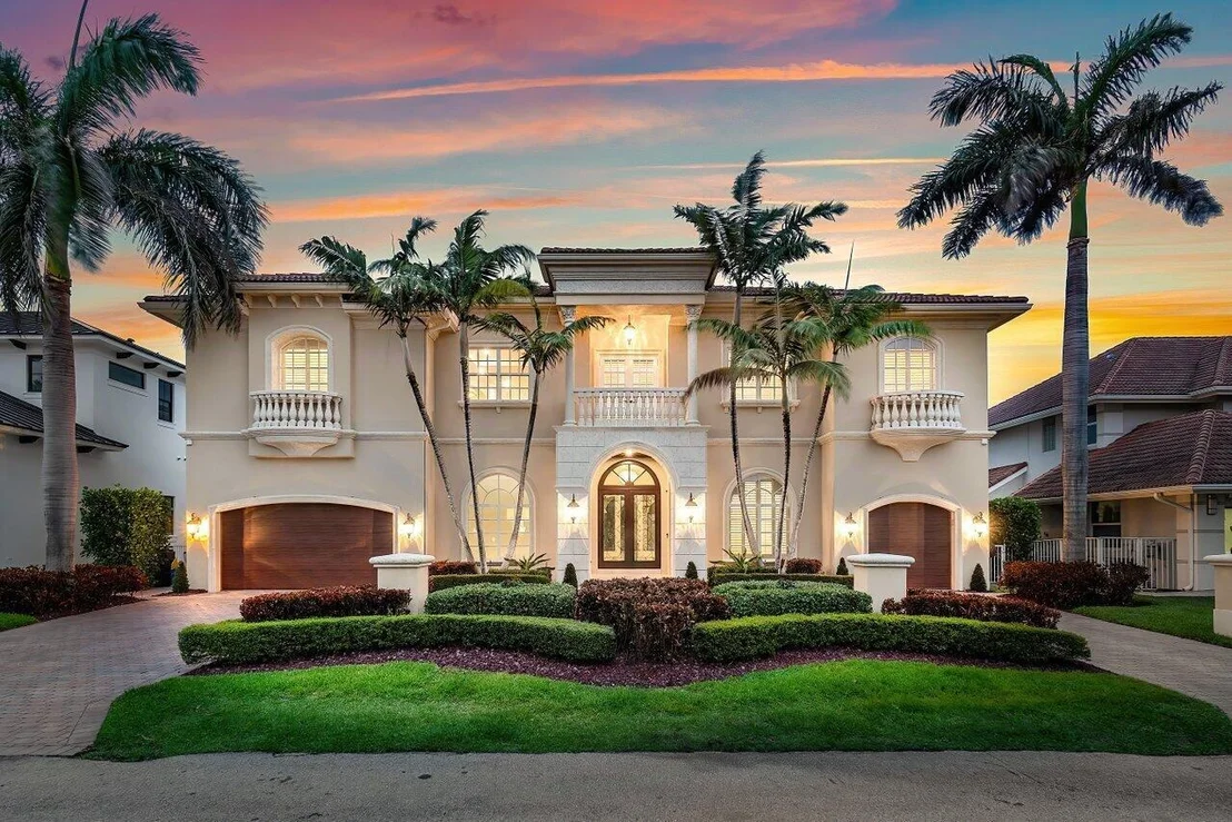 Photo of 953 Banyan Drive