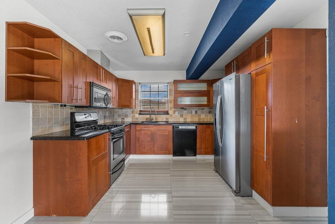 Photo of 1446 Hillcrest Drive