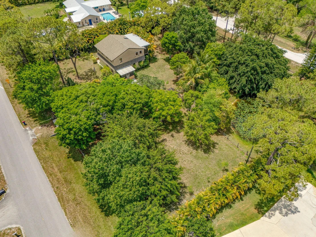Photo of 13705 Persimmon Boulevard