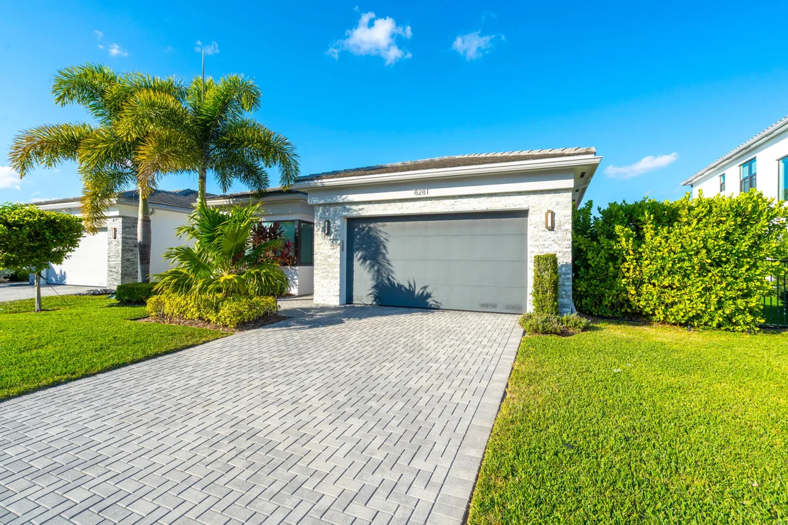 Photo of 8281 Oceanus Drive