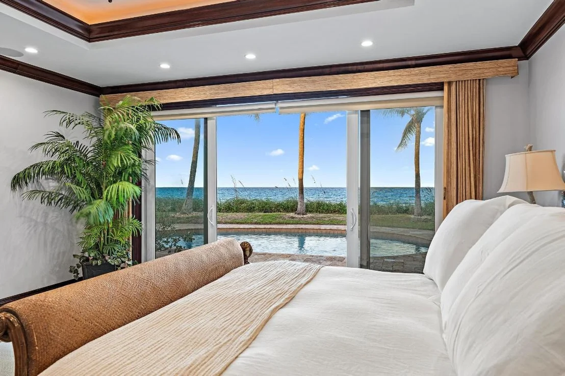 Photo of 613 S Beach Road