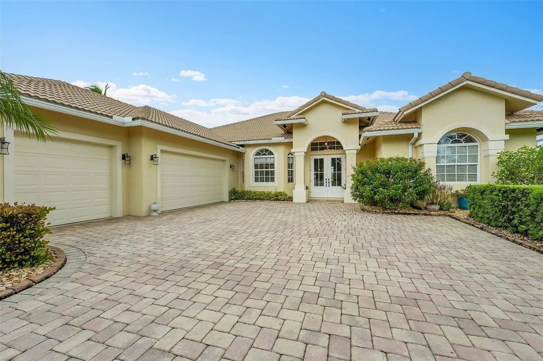Photo of 2997 Conifer Drive