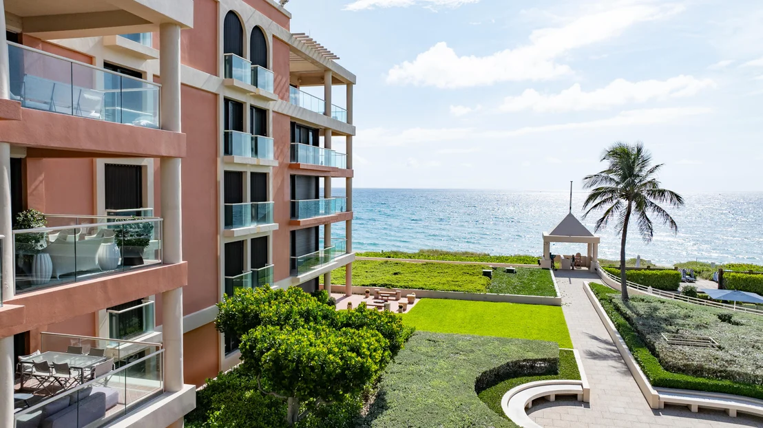 Photo of Unit N25 at 2 N Breakers Row