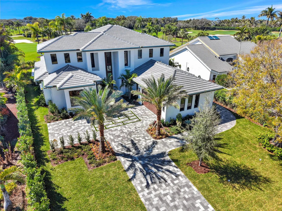 Photo of 112 Regatta Drive