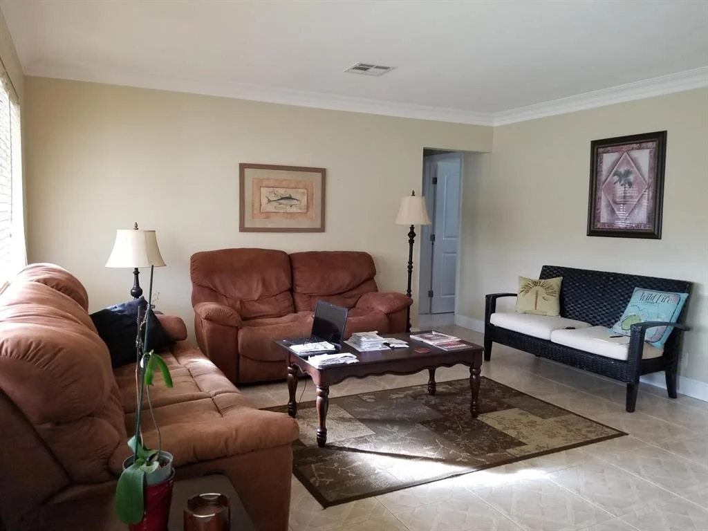 Photo of 1505 Hillcrest Drive
