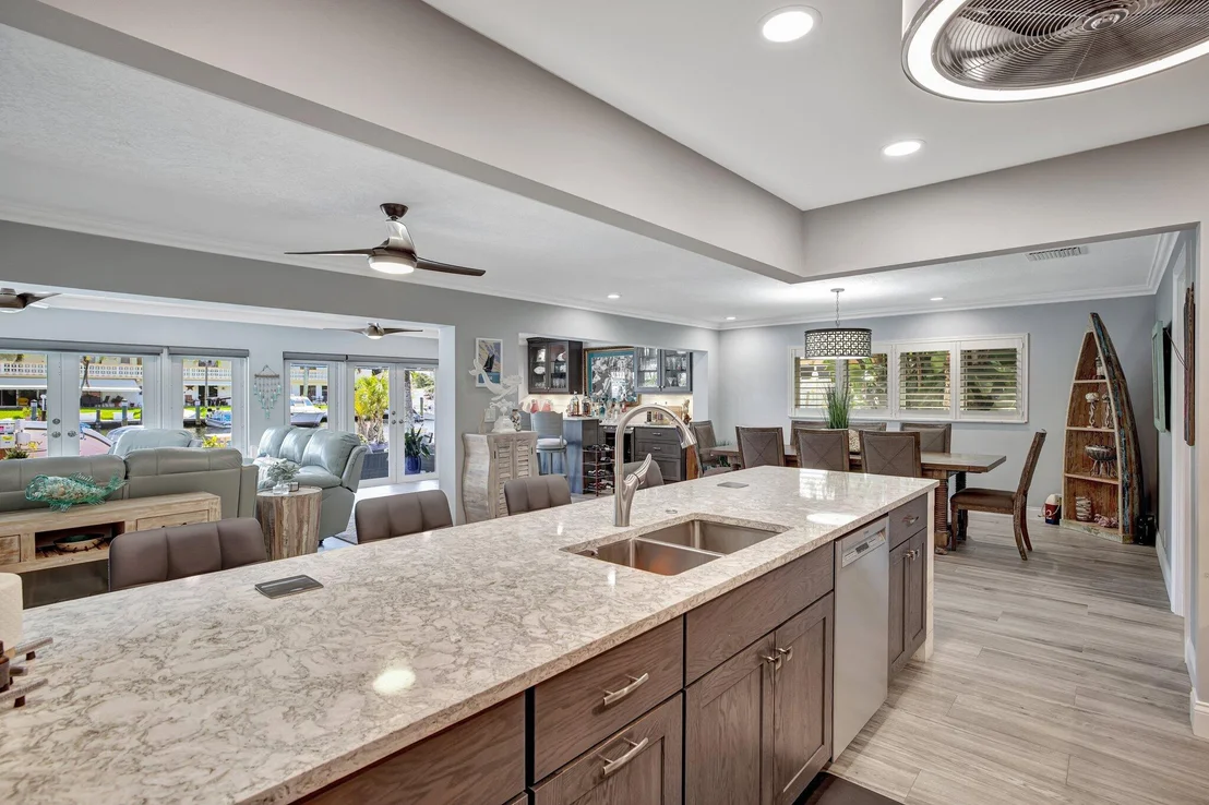Photo of 330 SE 16th Avenue