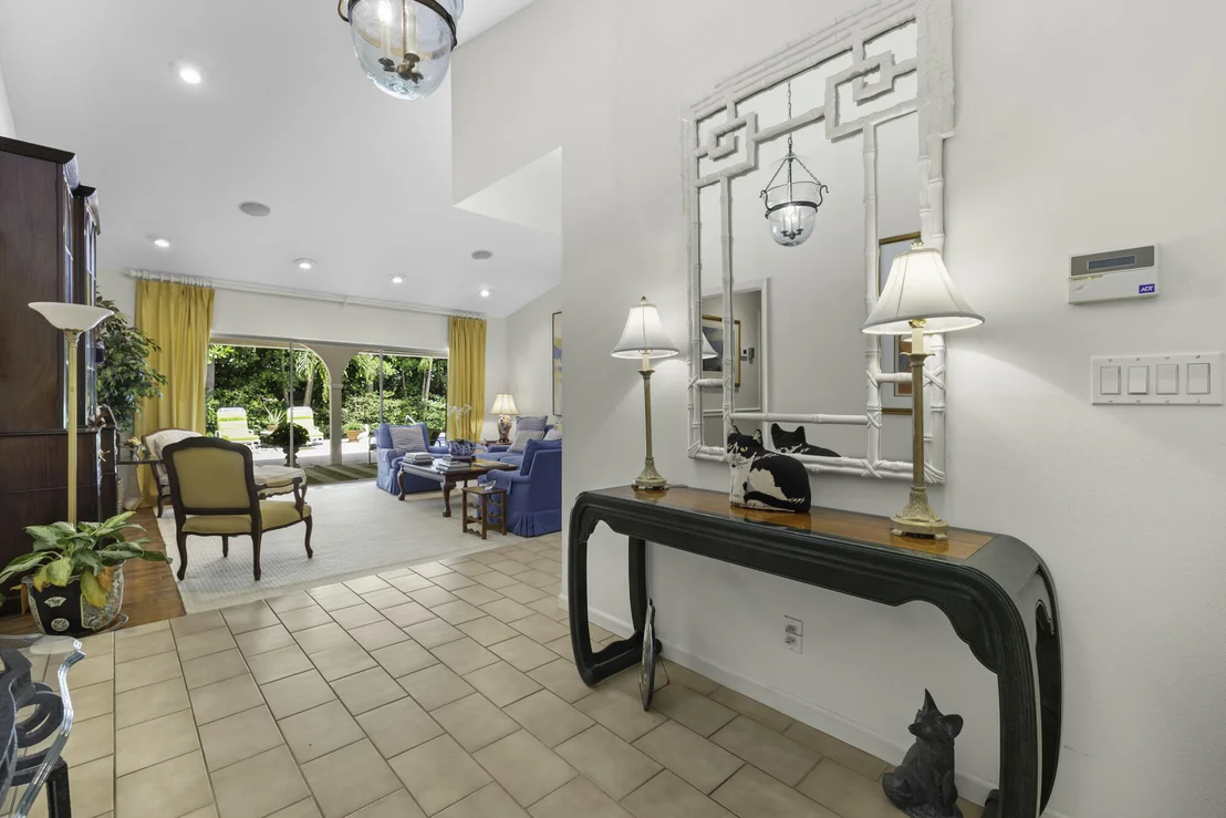 Photo of 2812 Embassy Drive
