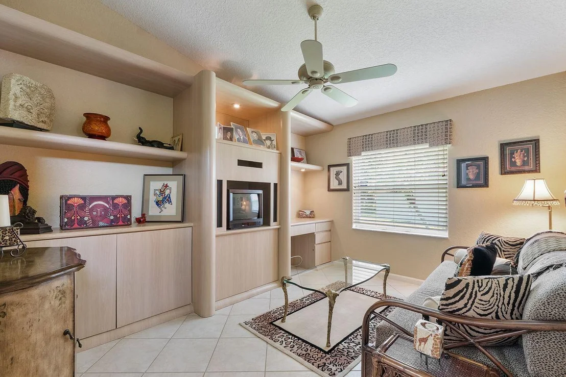 Photo of 6643 Sherbrook Drive