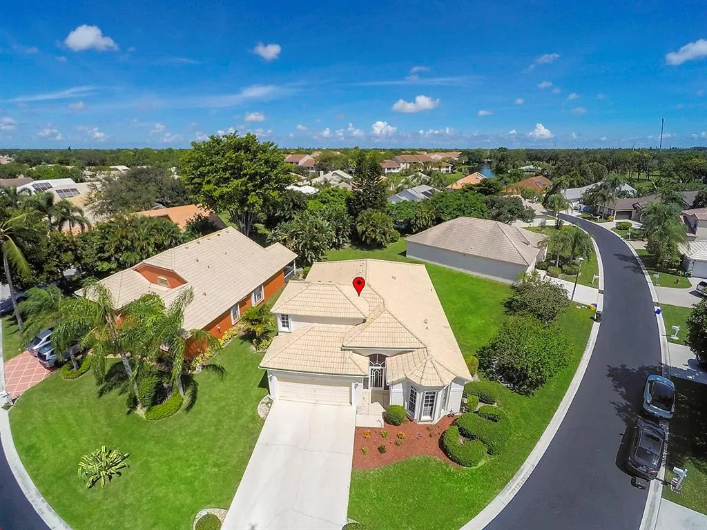 Photo of 2741 Pointe Circle