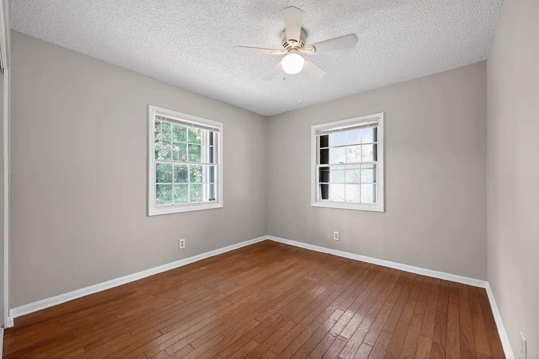 Photo of 748 Place Chateau