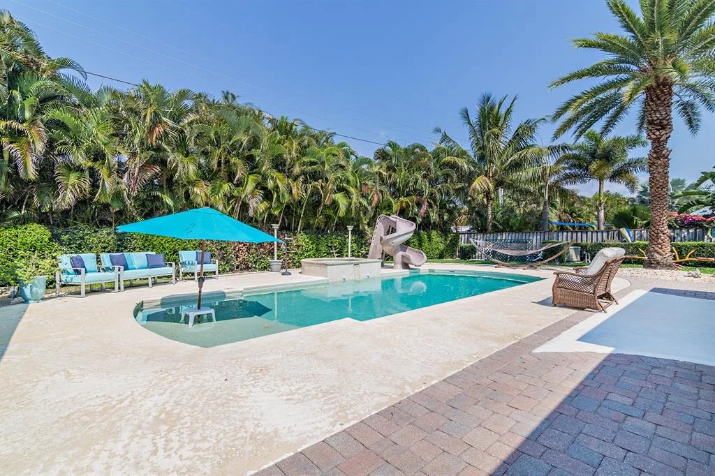 Photo of 657 Fairwind Drive