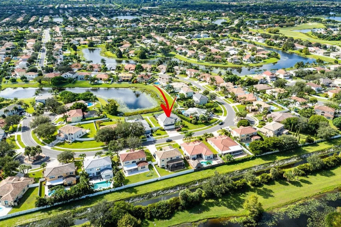 Photo of 6092 Indian Forest Circle