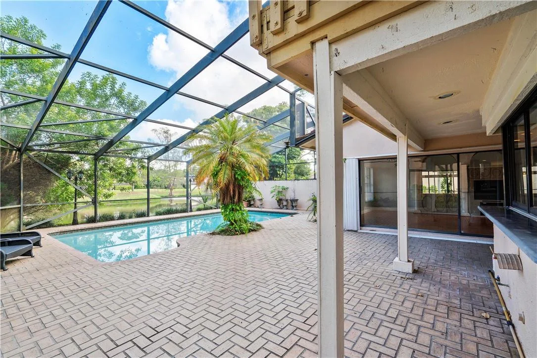 Photo of 619 Hollows Circle