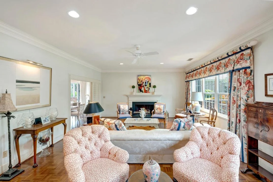 Photo of 645 Riomar Drive