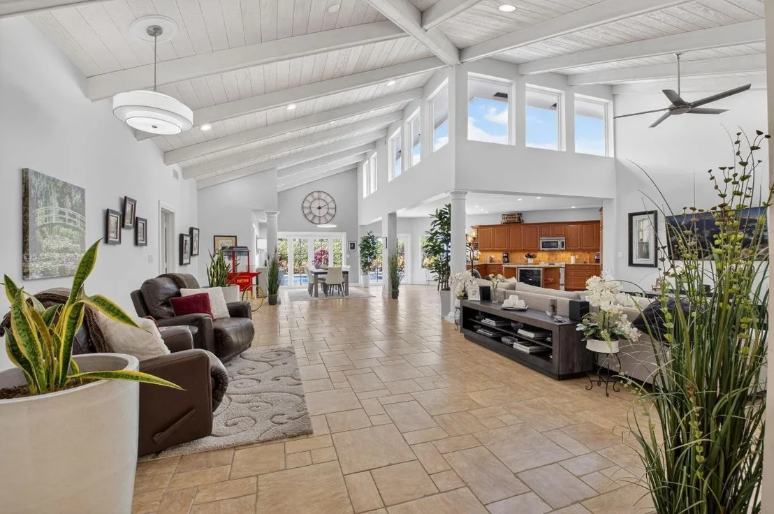 Photo of 4911 Pineview Circle