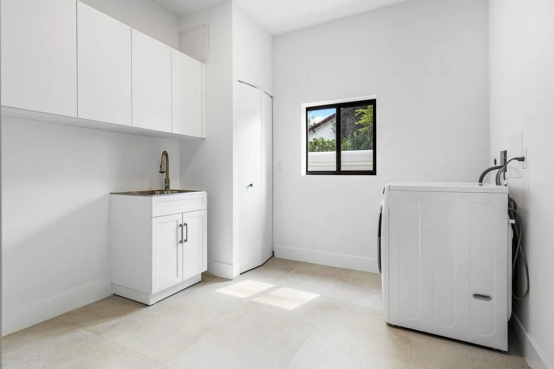 Photo of 2050 Isabel Oeste Road