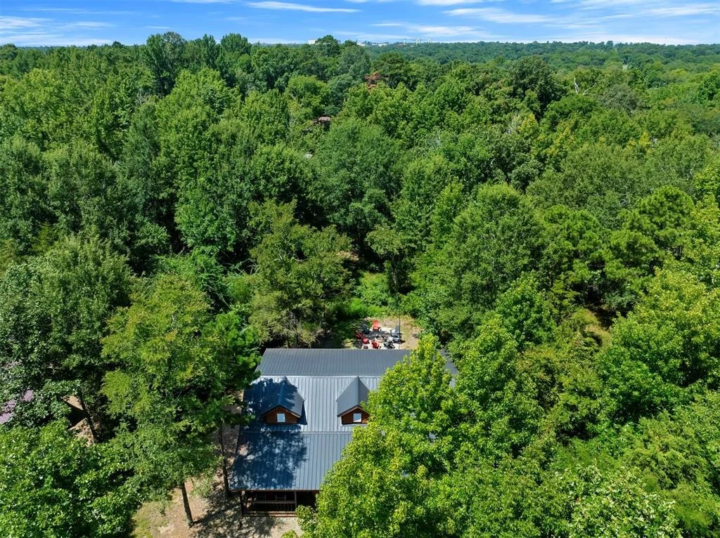 Photo of 15 Preserve Way