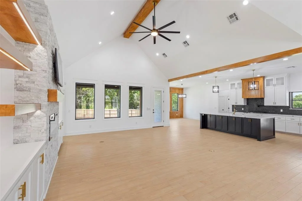 Photo of 2884 Springridge Road